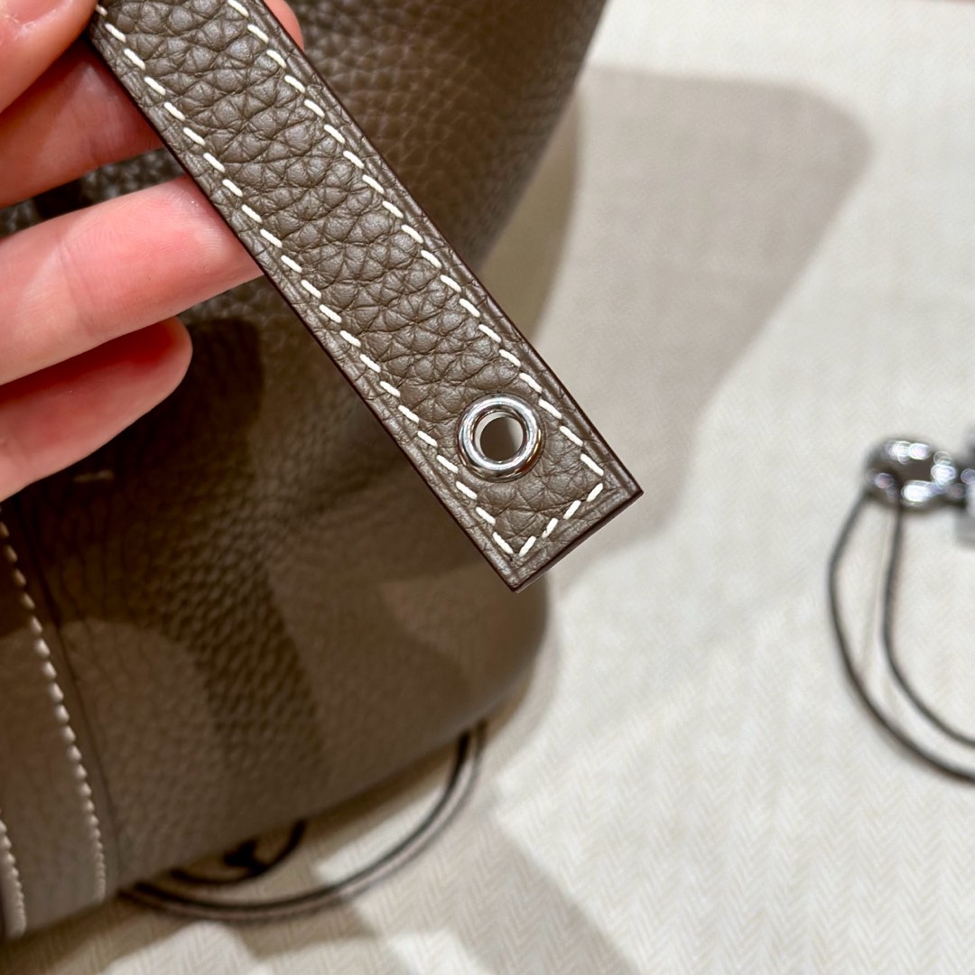 Hermès  Picotin lock 18 Etoupe Clemence