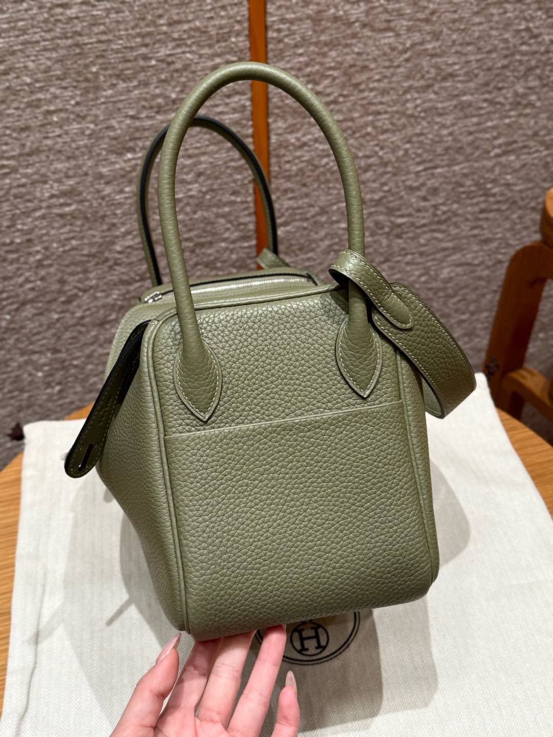 Hermès  Lindy 26 Sauge Clemenc