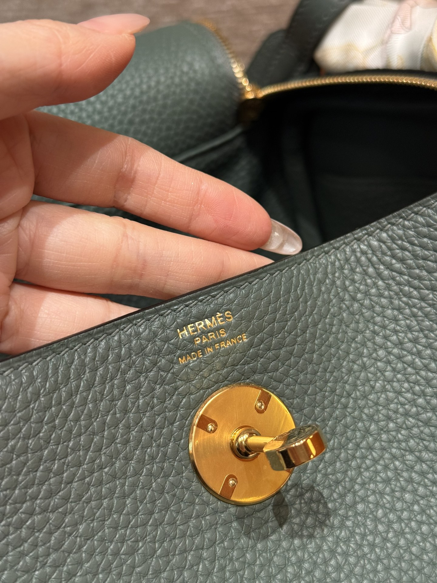 Hermès  Lindy 26 Vert Amanda  Clemence