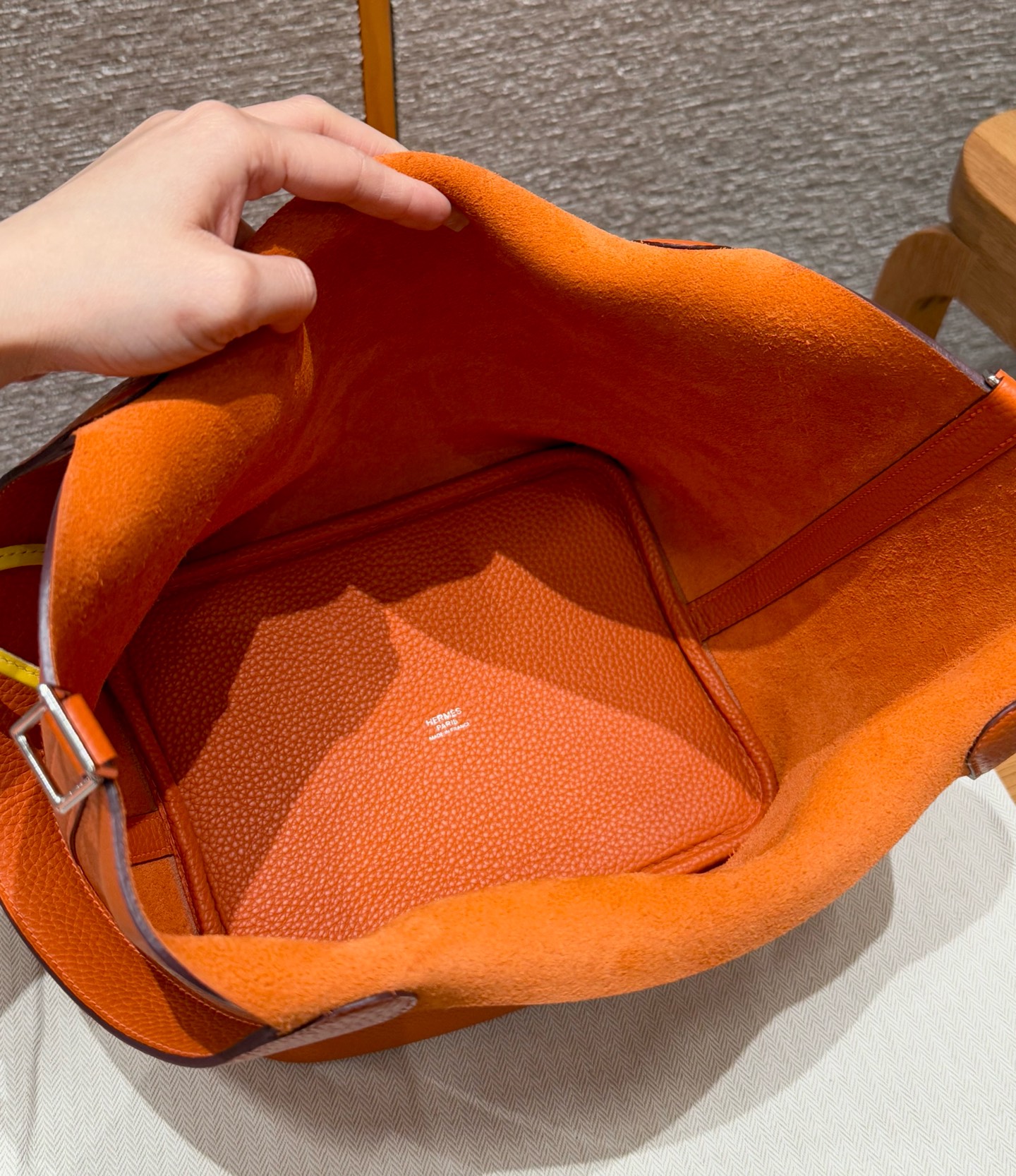 Hermès  Picotin lock 22 Orange Clemence