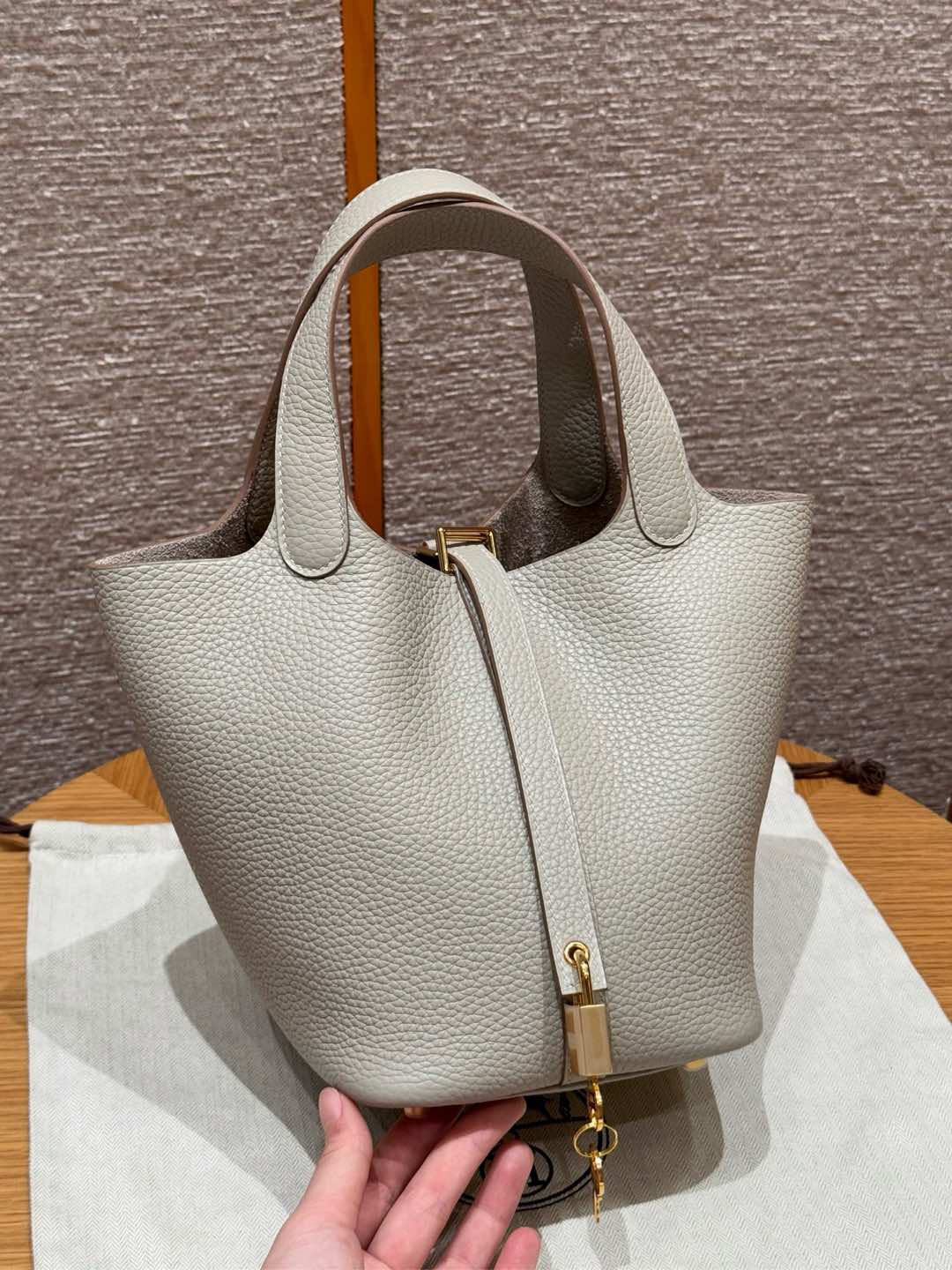 Hermès  Picotin lock 18 Beton Clemence