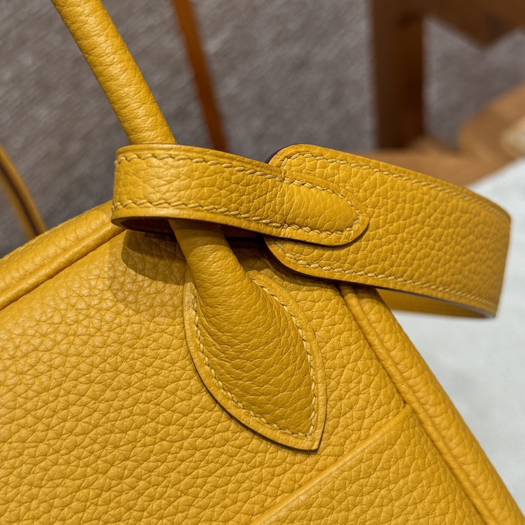 Hermès  Lindy 26 Jaune ambre Clemence
