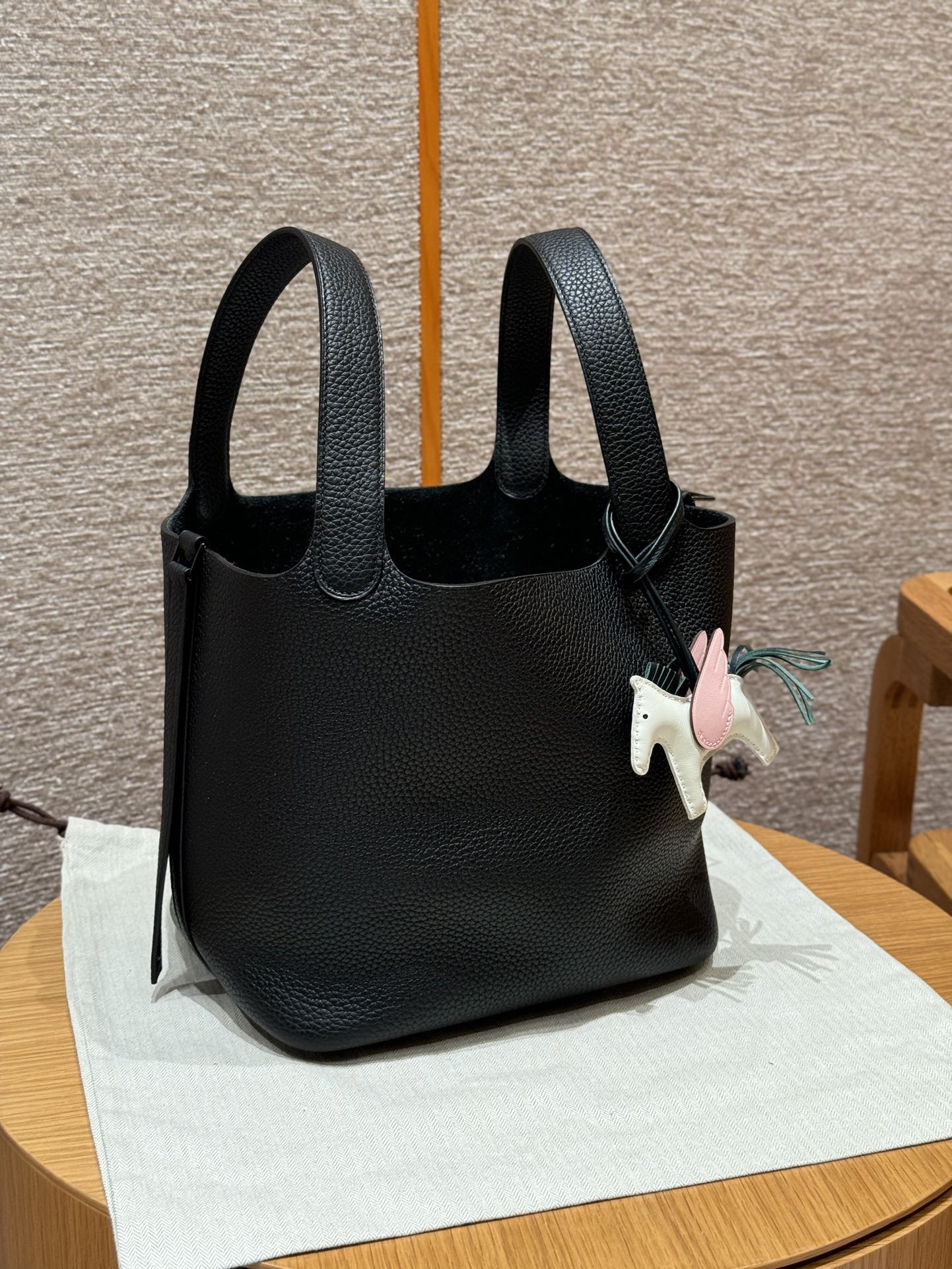 Hermès  Picotin lock 22 Noir Clemence