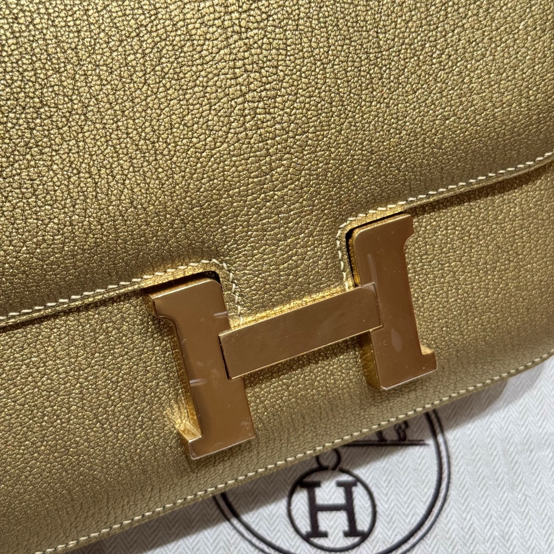 Hermès Constance 19 Dorè Chèvre