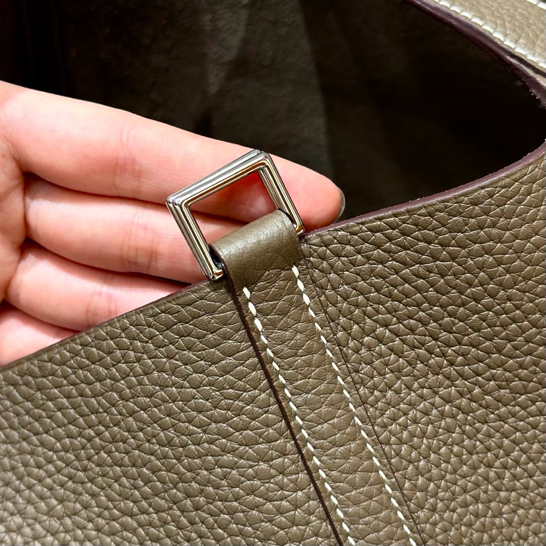 Hermès  Picotin lock 18 Etoupe Clemence