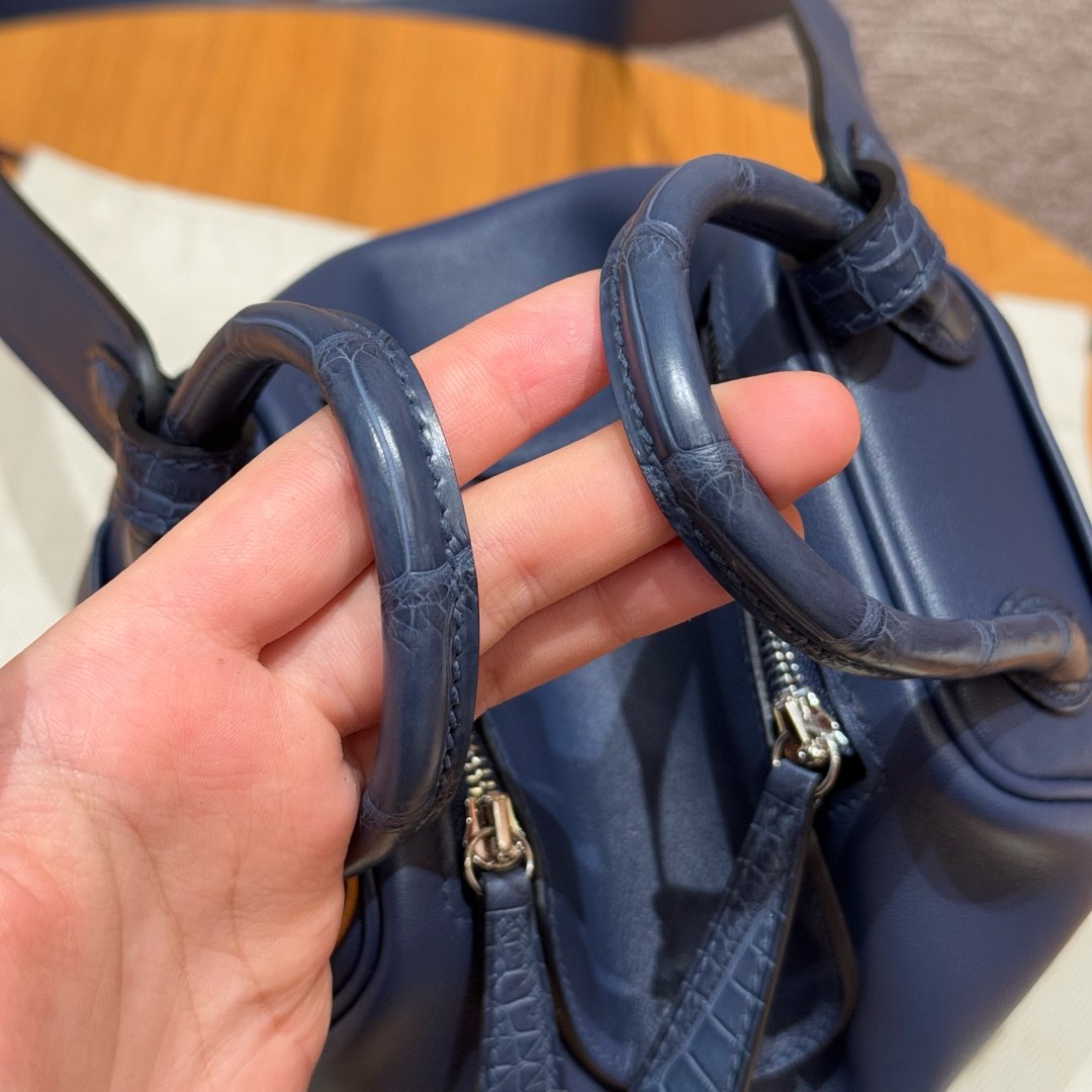 Hermès  Lindy 19 Blue saphir Swift and The fog- faced alligator