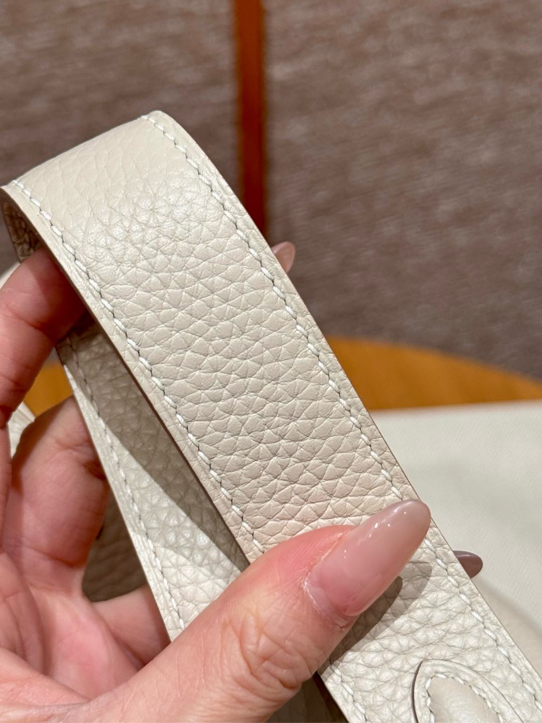 Hermès  Lindy 26 Craie Clemence