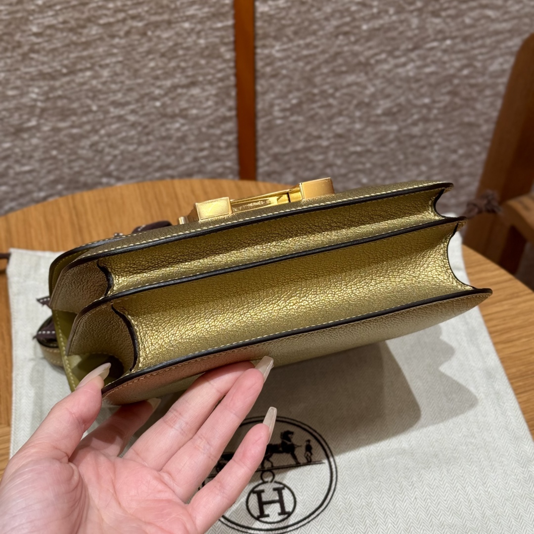 Hermès Constance 19 Dorè Chèvre