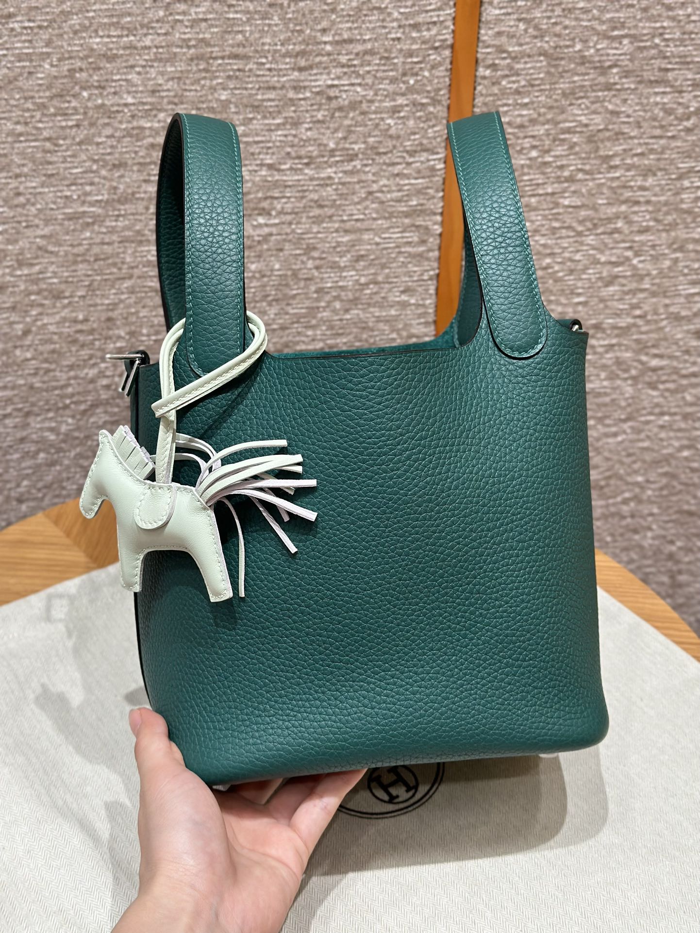 Hermès  Picotin lock  18  Malachite Clemence