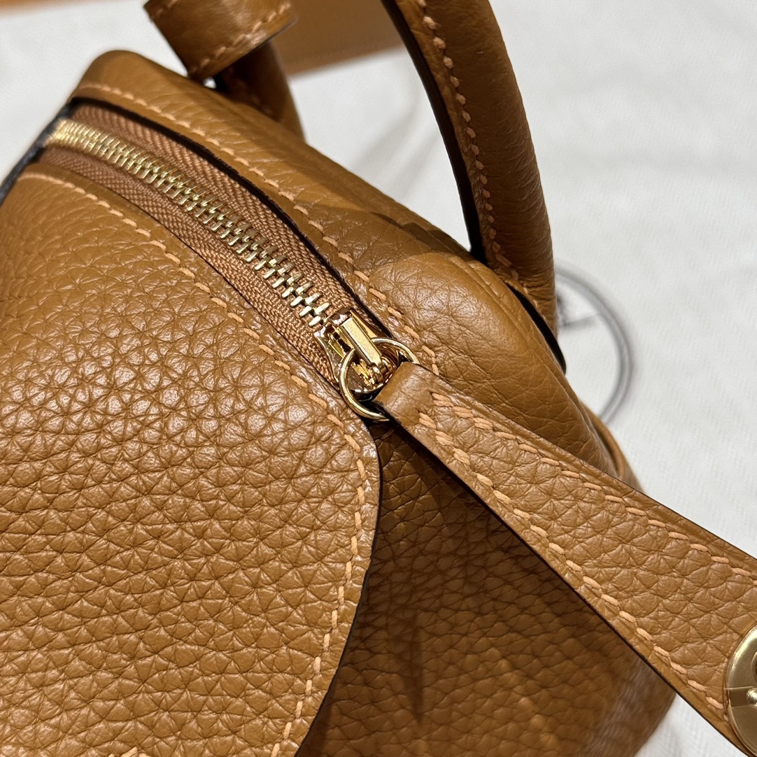 Hermès  Lindy 19 Sesame Clemence
