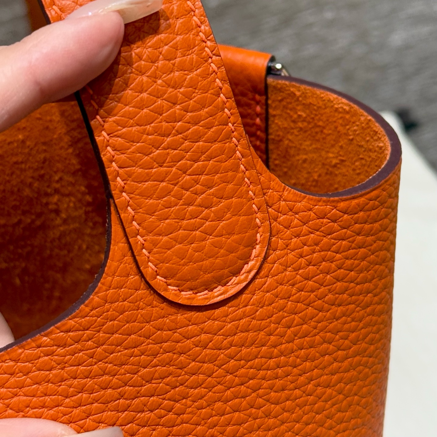 Hermès  Picotin lock 22 Orange Clemence