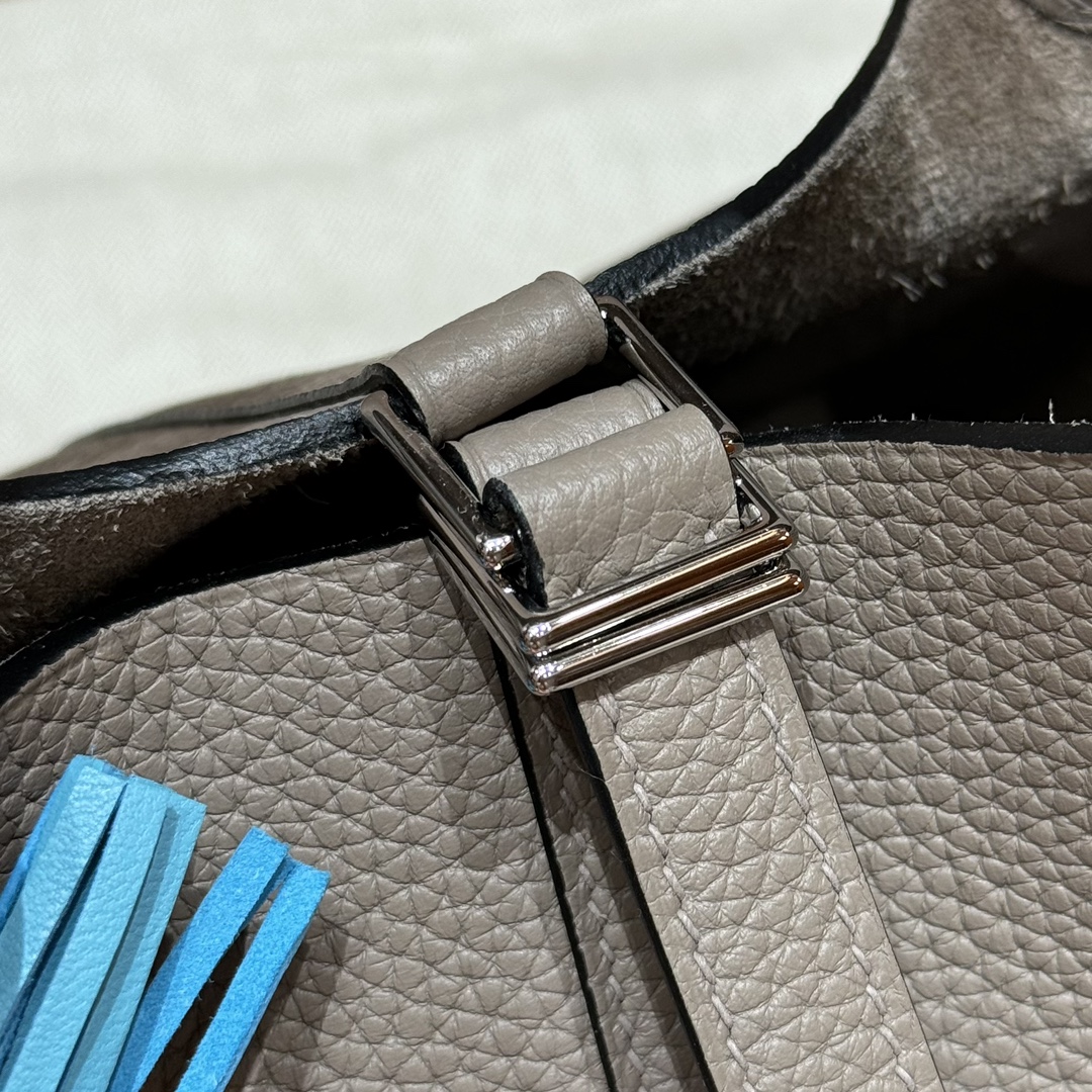 Hermès  Picotin lock  18 Girs Asphalted Clemence