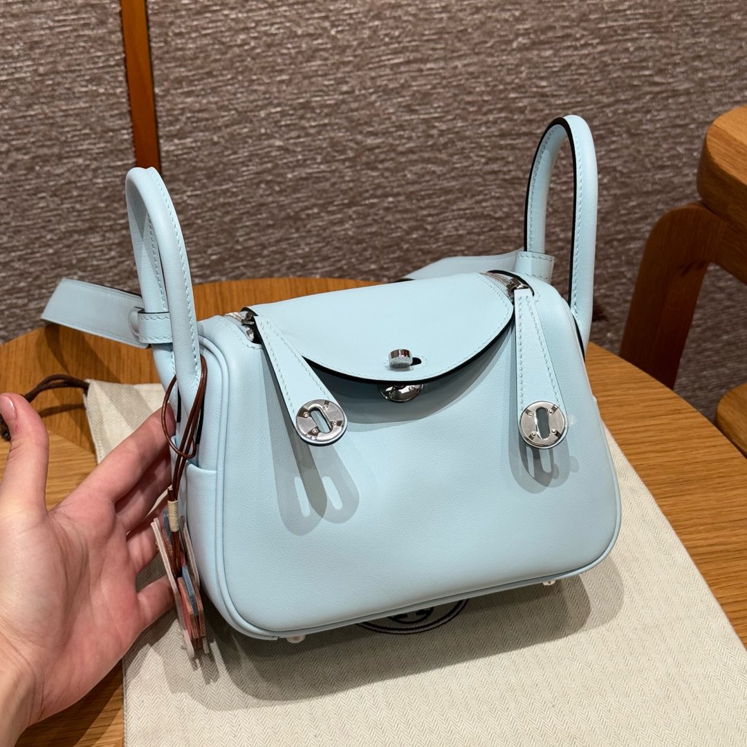 Hermès  Lindy 19 Blue Brume Swift