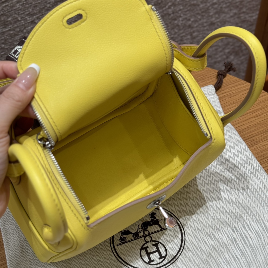 Hermès  Lindy 19 Lime Swift