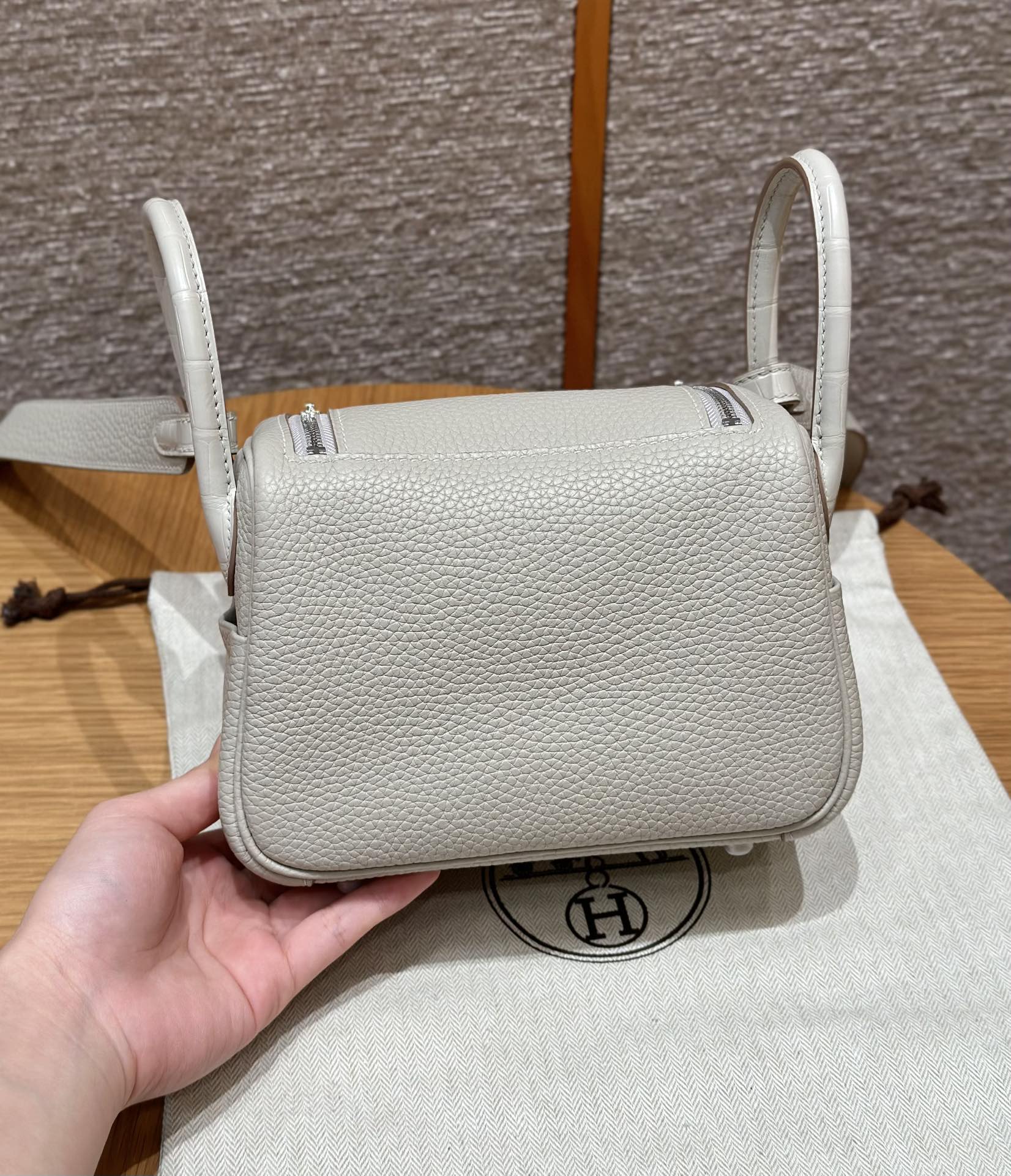 Hermès  Lindy 19 Girs Perle Clemence  and Matte Alligator🐊imported