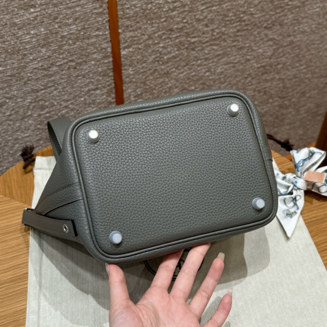 Hermès  Picotin lock 18  Girs Meyer Clemence