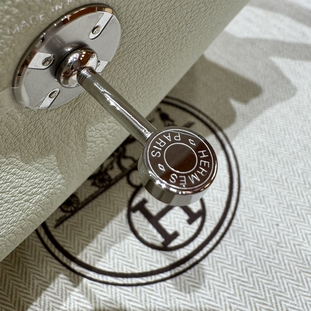 Hermès  Lindy 19 Vert Fizz Swift