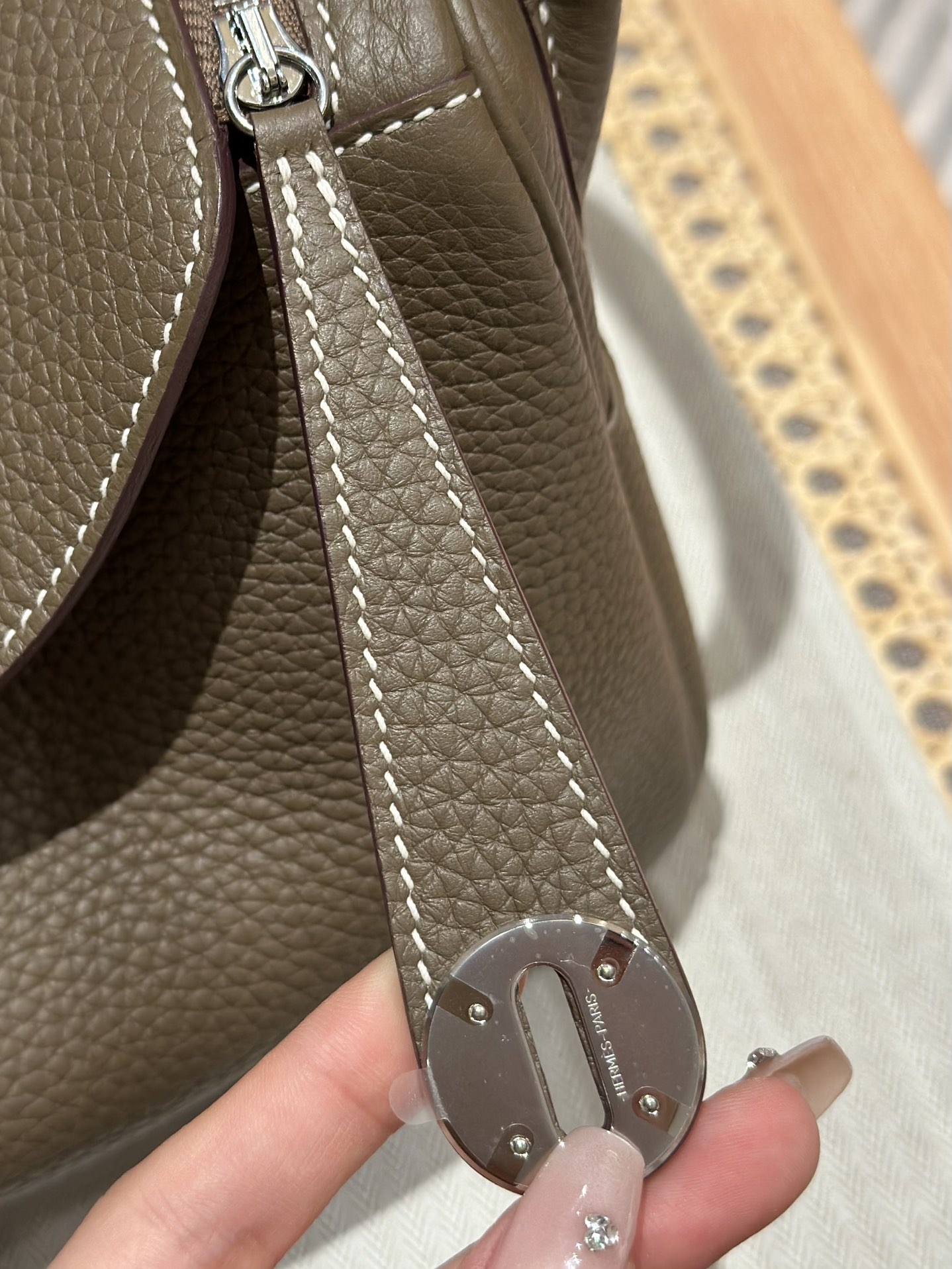 Hermès  Lindy 26 Etoupe Clemence