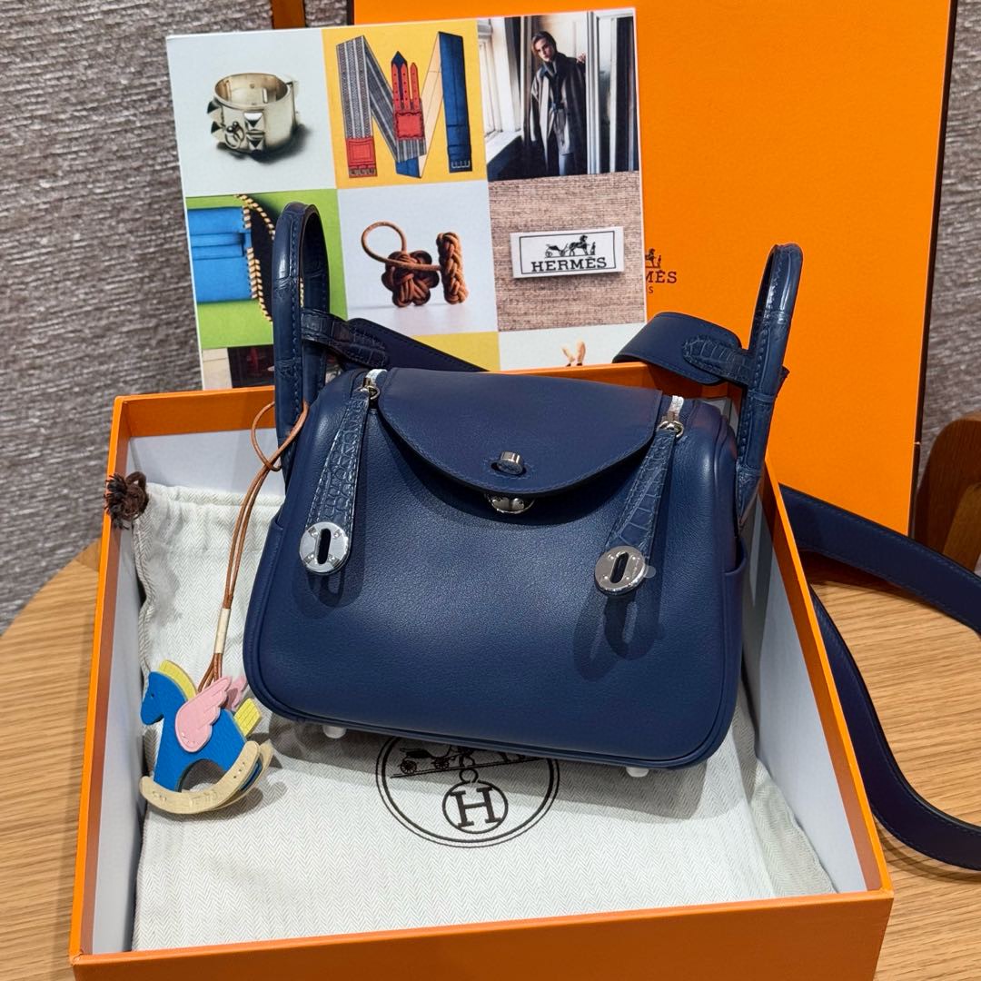 Hermès  Lindy 19 Blue saphir Swift and The fog- faced alligator