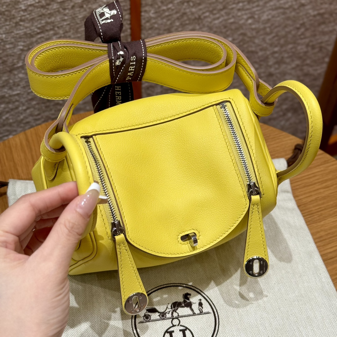 Hermès  Lindy 19 Lime Swift