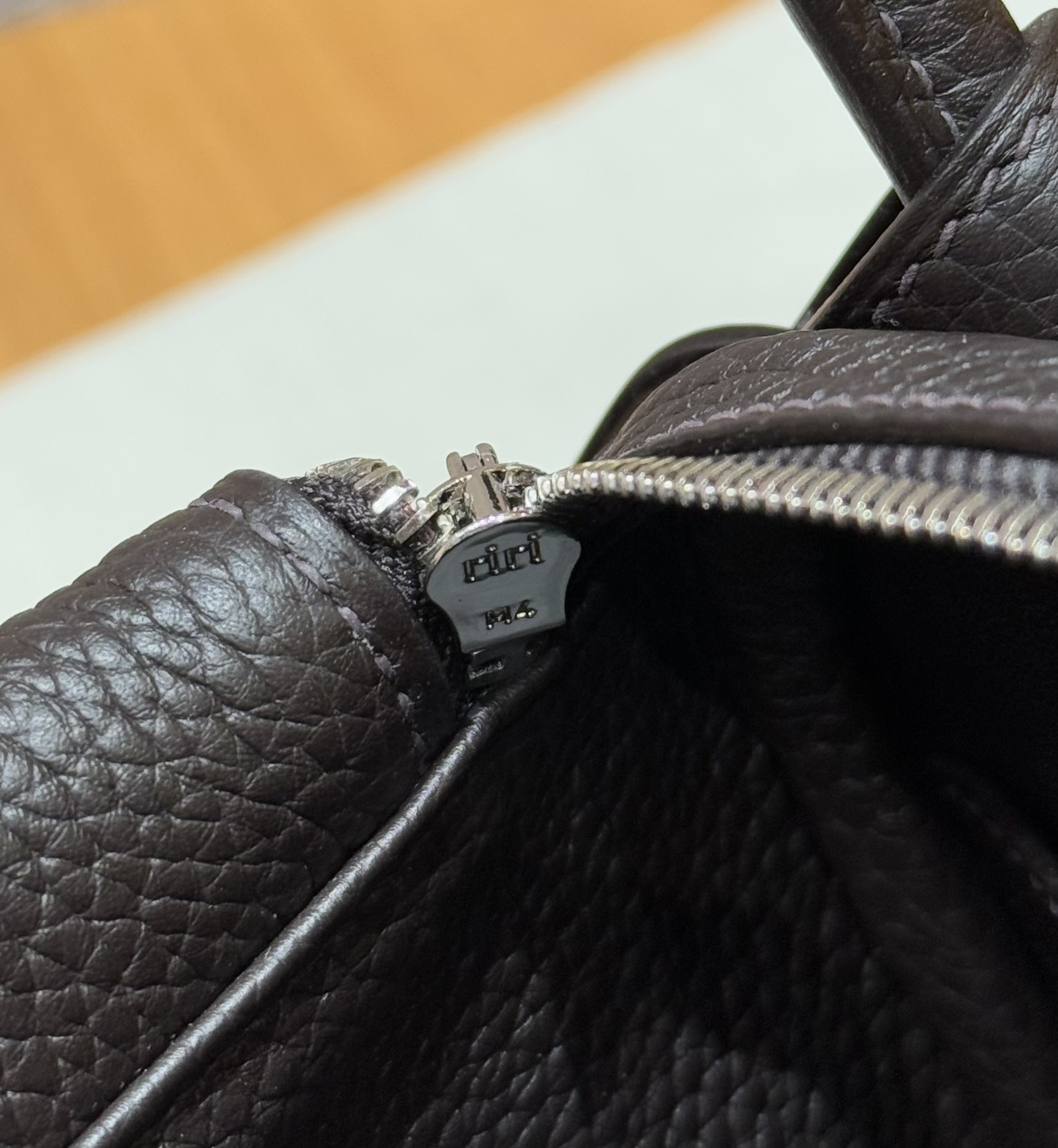 Hermès  Lindy 26 Macassar  Clemence