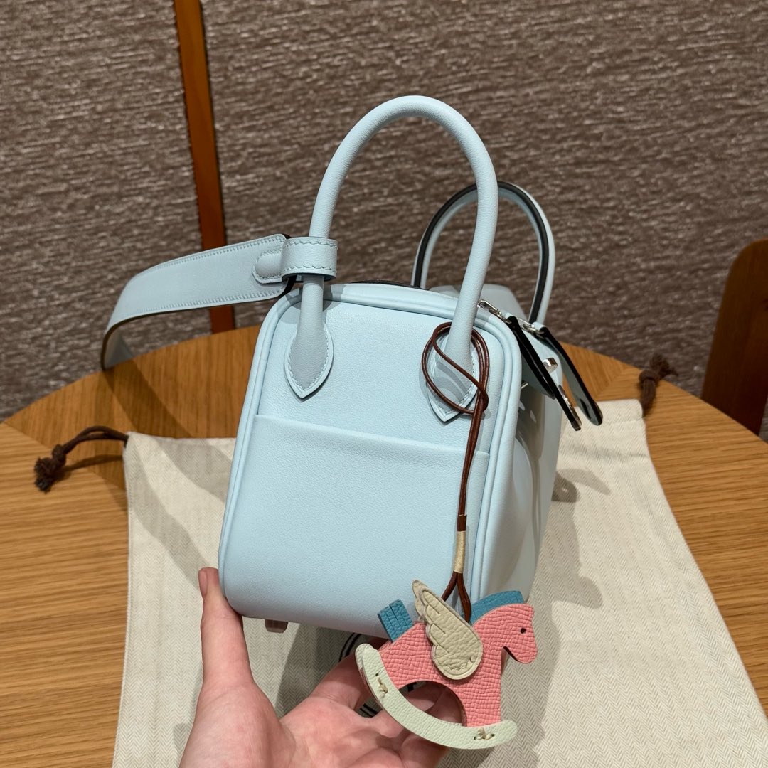 Hermès  Lindy 19 Blue Brume Swift