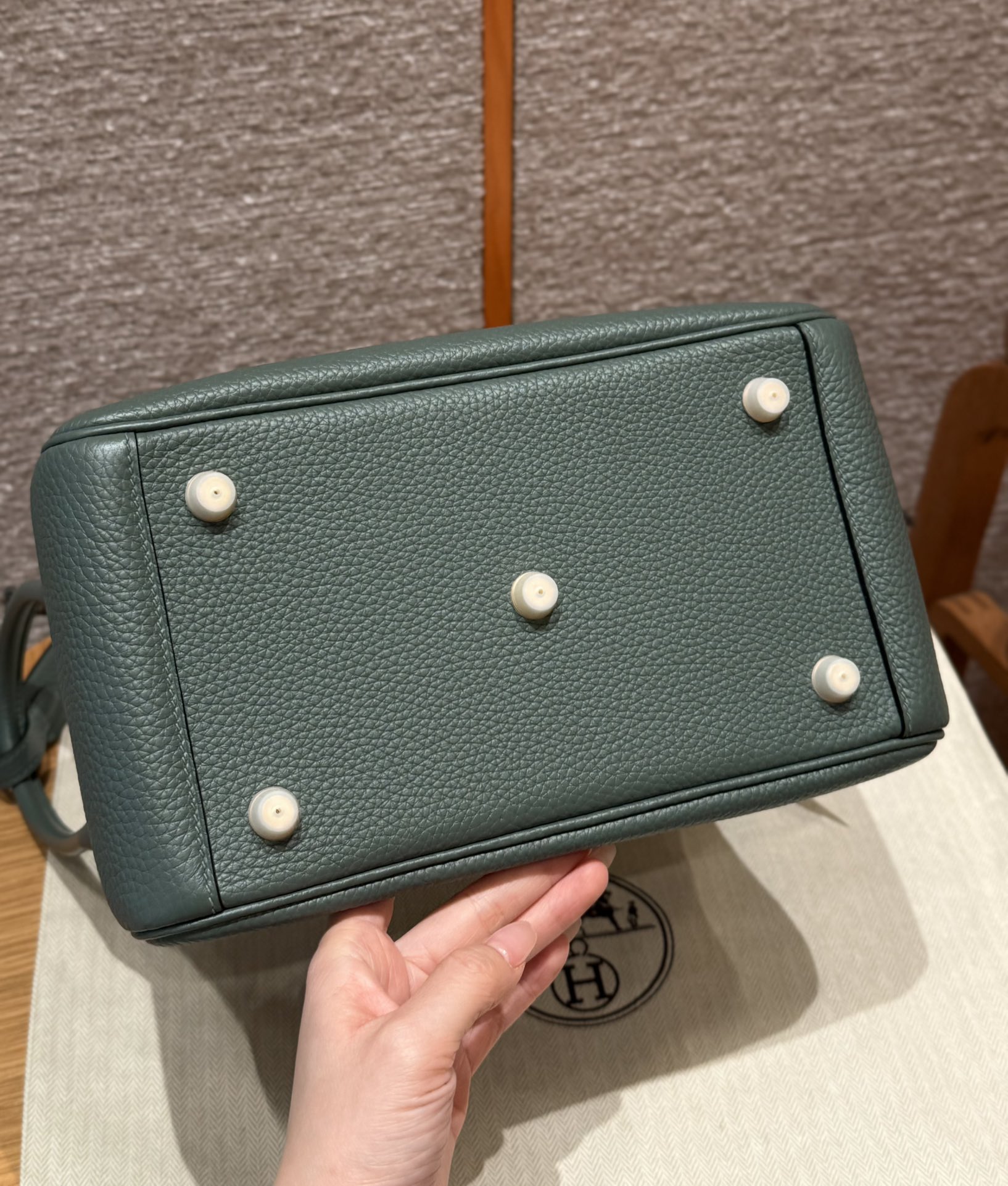 Hermès  Lindy 26 Vert Amanda  Clemence