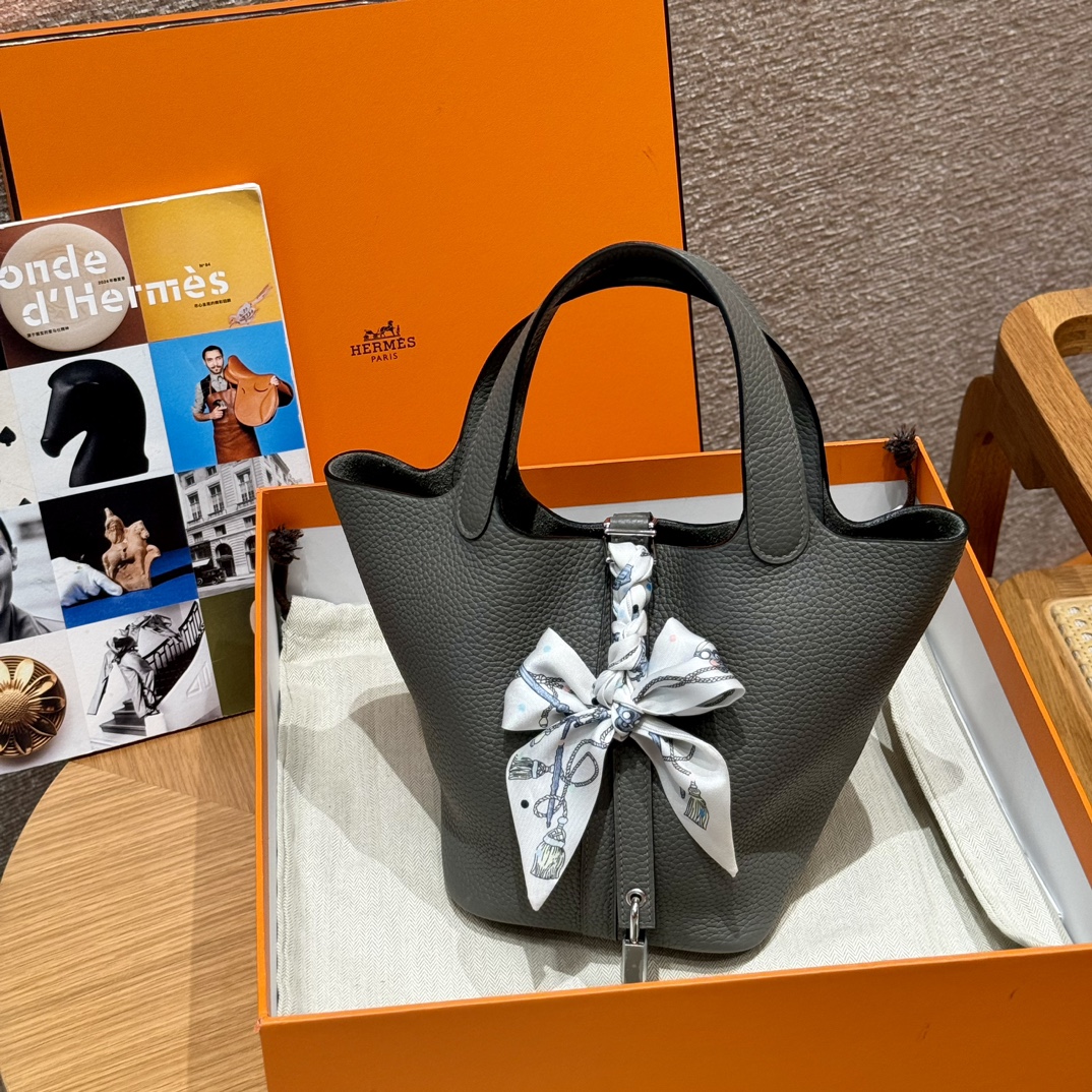 Hermès  Picotin lock 18  Girs Meyer Clemence