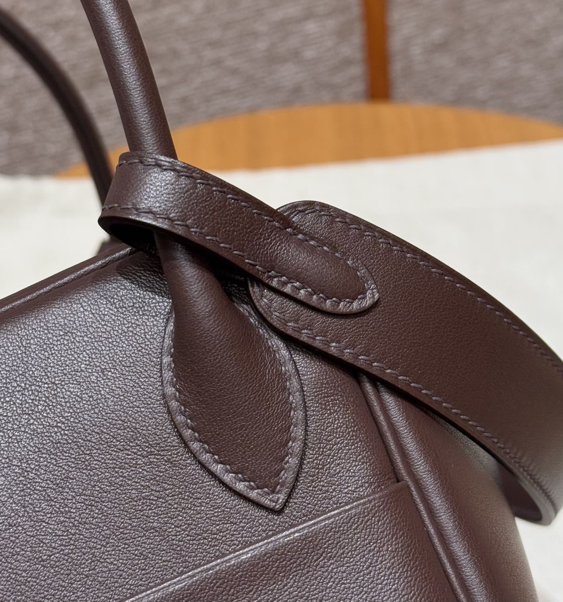 Hermès  Lindy 26 Rouge Sellier Swift