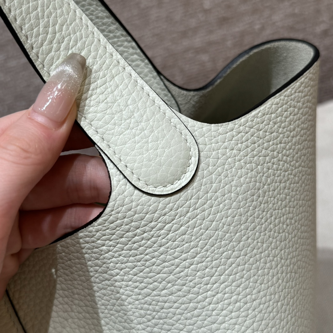 Hermès  Picotin lock 22 Vert Fizz Clemence