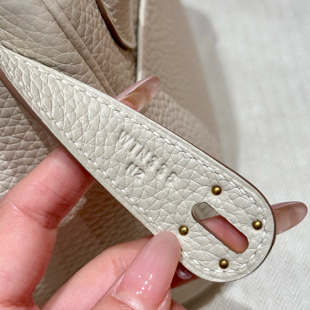 Hermès  Lindy 26 Craie Clemence