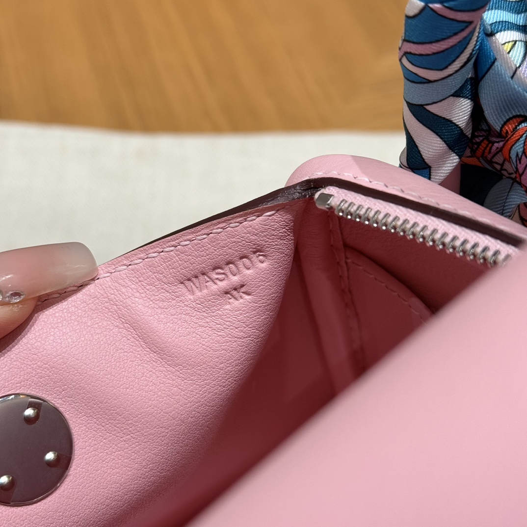 Hermès  Lindy 19  Rose Sakura  Swift