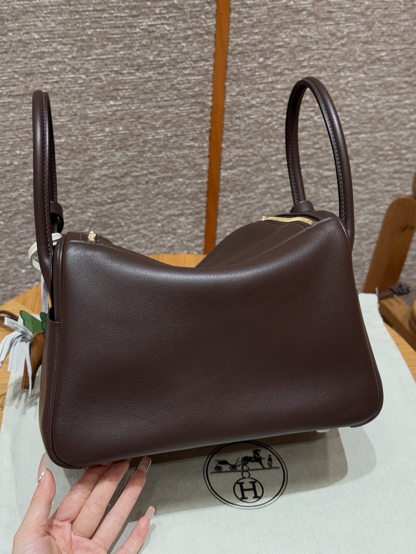 Hermès  Lindy 26 Rouge Sellier Swift