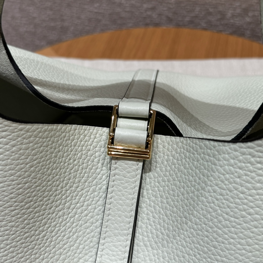 Hermès  Picotin lock 22 Vert Fizz Clemence