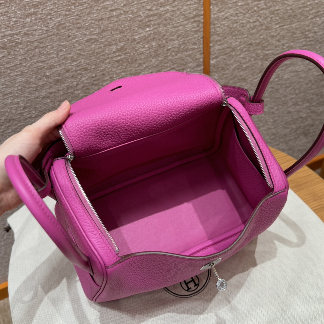 Hermès  Lindy 26  Magnolia Clemence