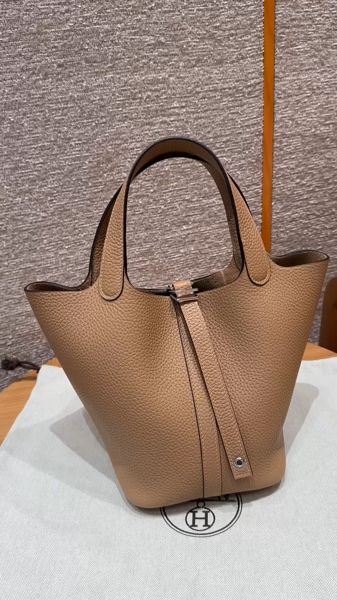 Hermès  Picotin lock  18 Chai Clemence