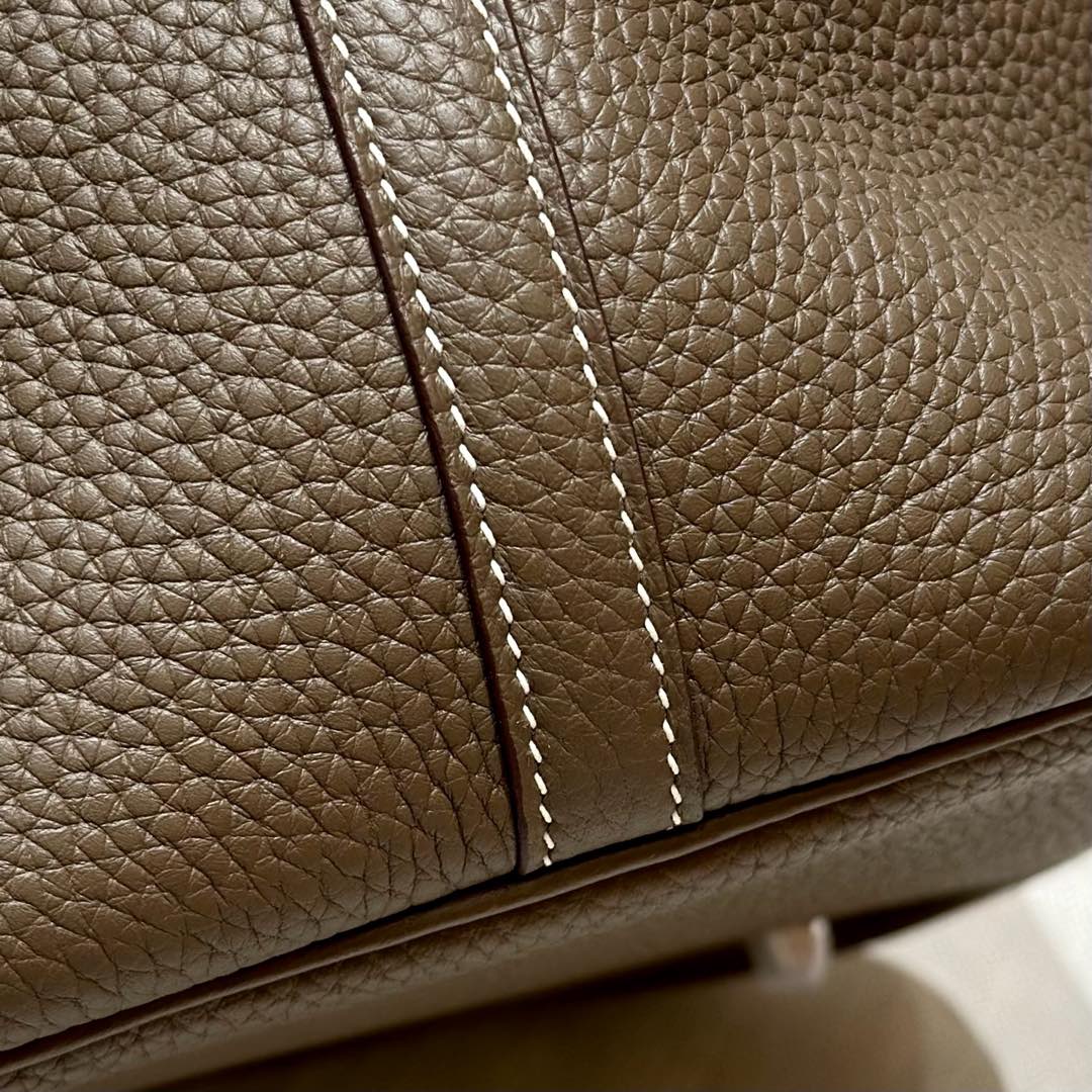 Hermès  Picotin lock 18 Etoupe Clemence