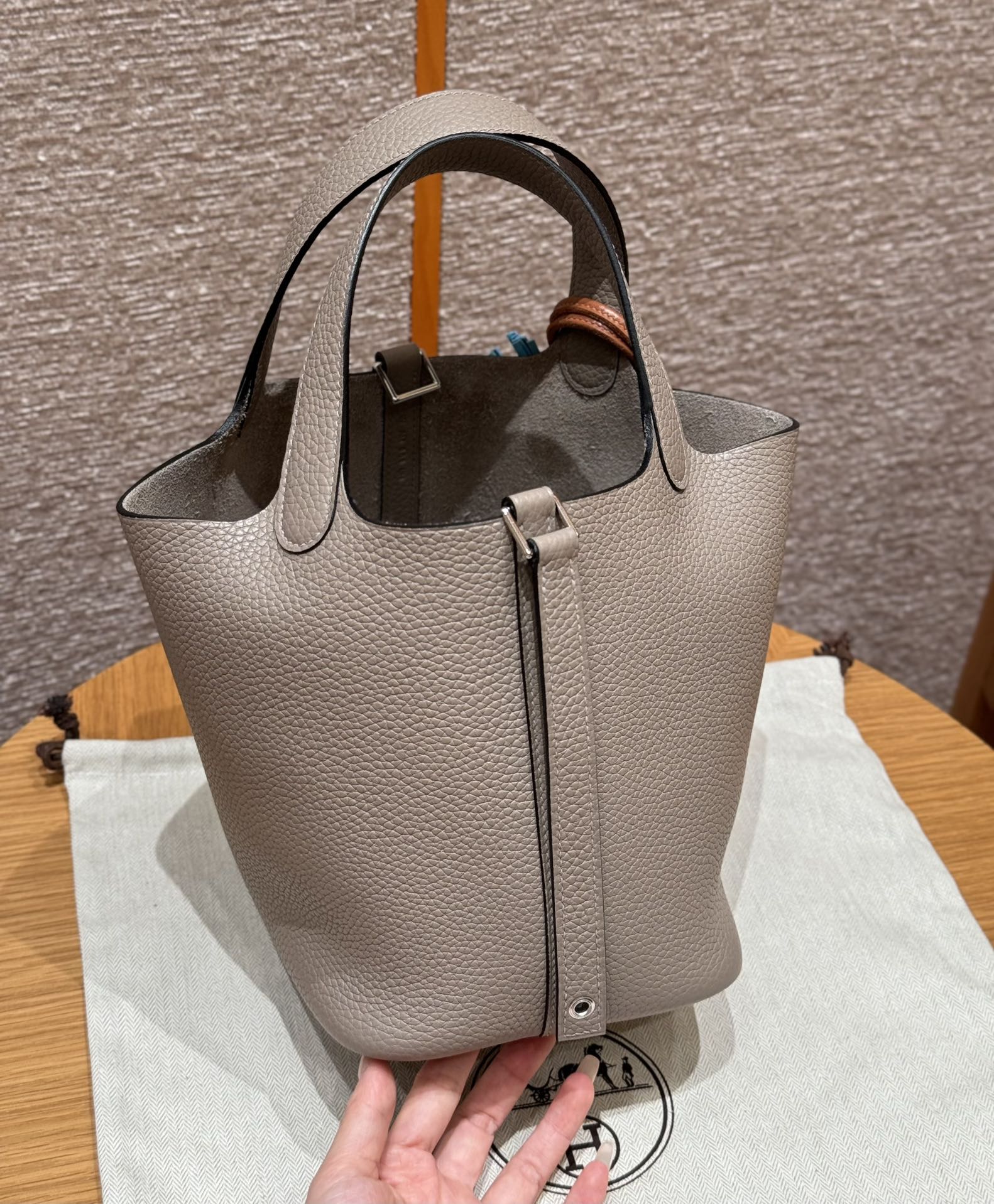 Hermès  Picotin lock  18 Girs Asphalted Clemence