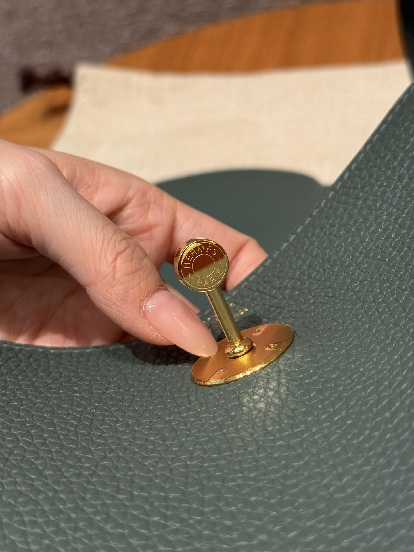 Hermès  Lindy 26 Vert Amanda  Clemence