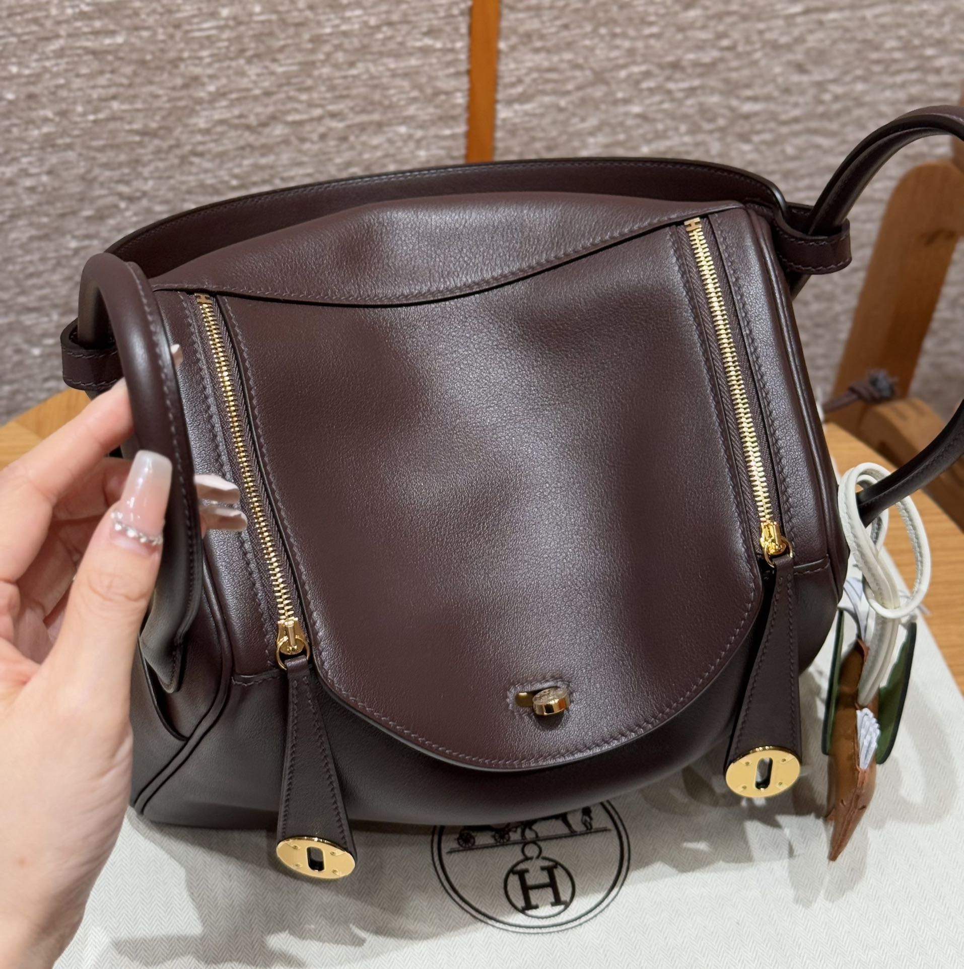 Hermès  Lindy 26 Rouge Sellier Swift