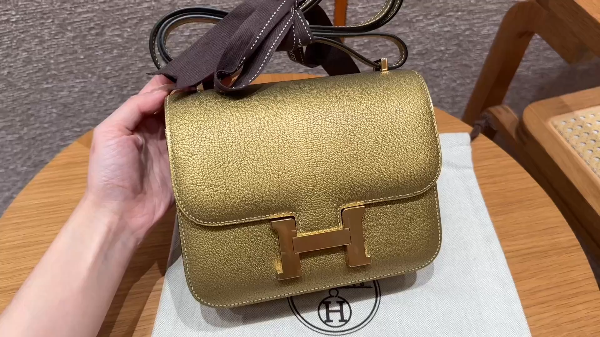 Hermès Constance 19 Dorè Chèvre