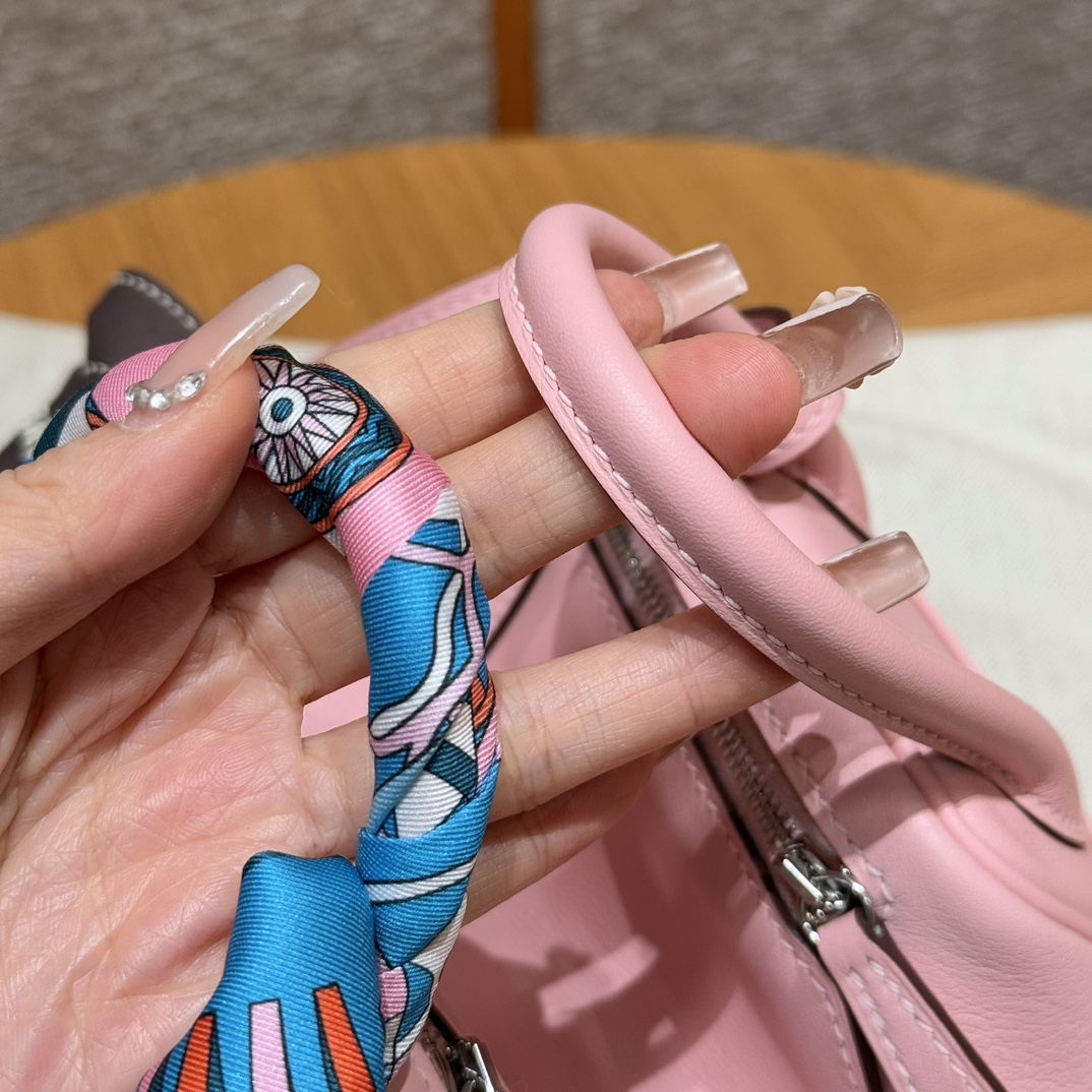 Hermès  Lindy 19  Rose Sakura  Swift
