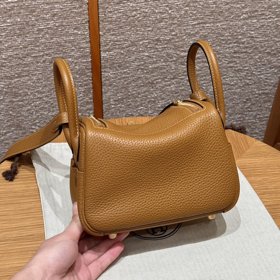 Hermès  Lindy 19 Sesame Clemence