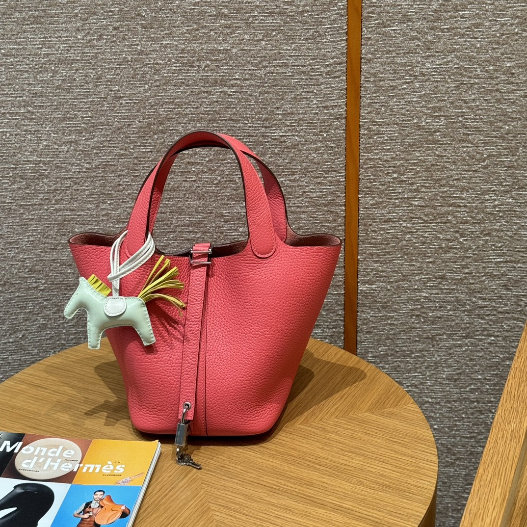 Hermès  Picotin lock 18 Rose lipstick Clemence