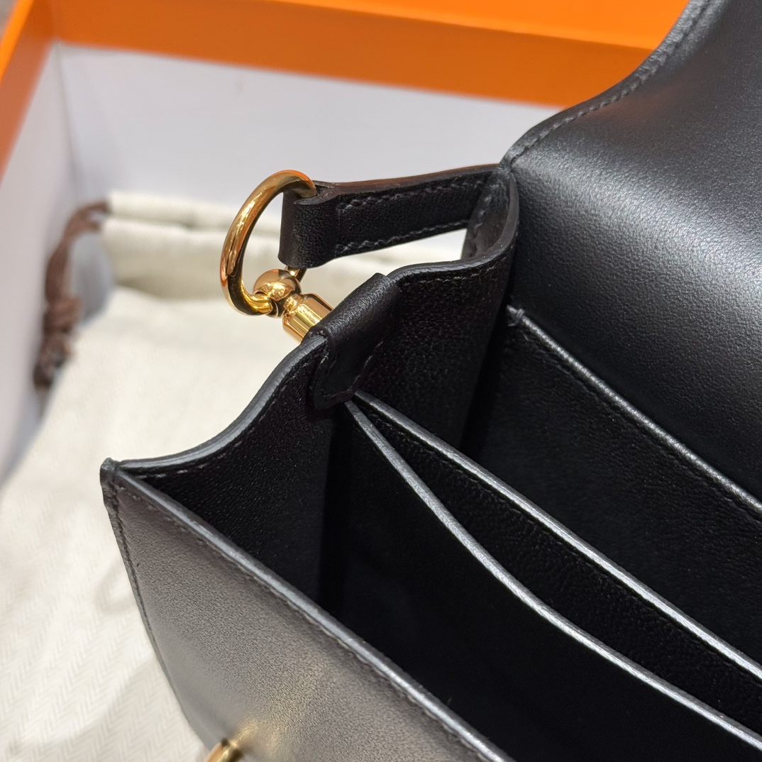 Hermès Roulis 18 Noir Swift