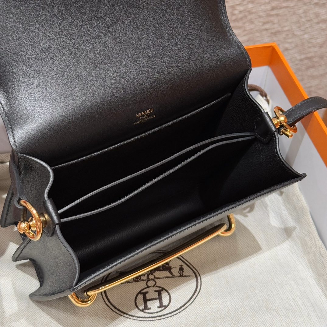 Hermès Roulis 18 Noir Swift