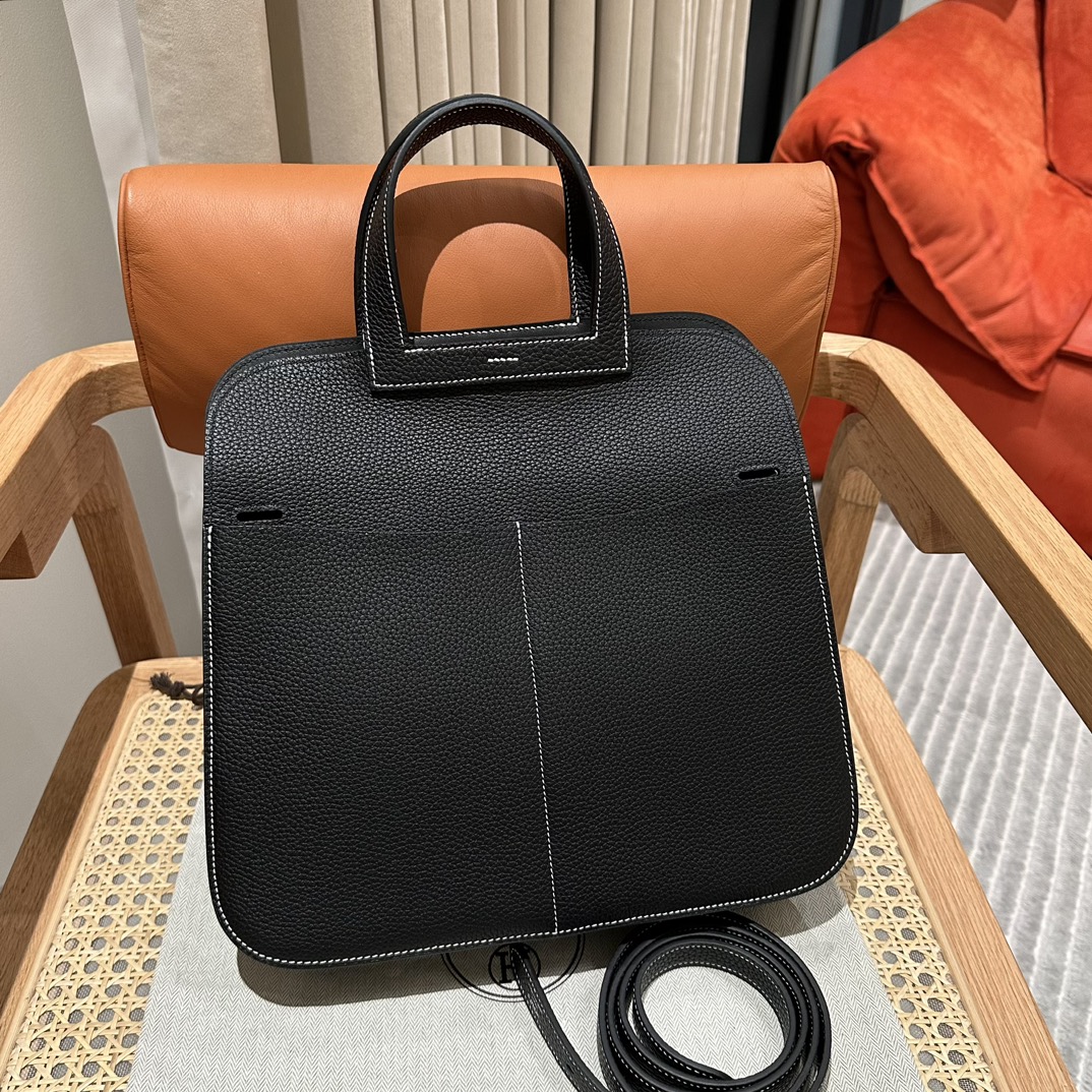 Hermès Halzan 31 Black  Clemence