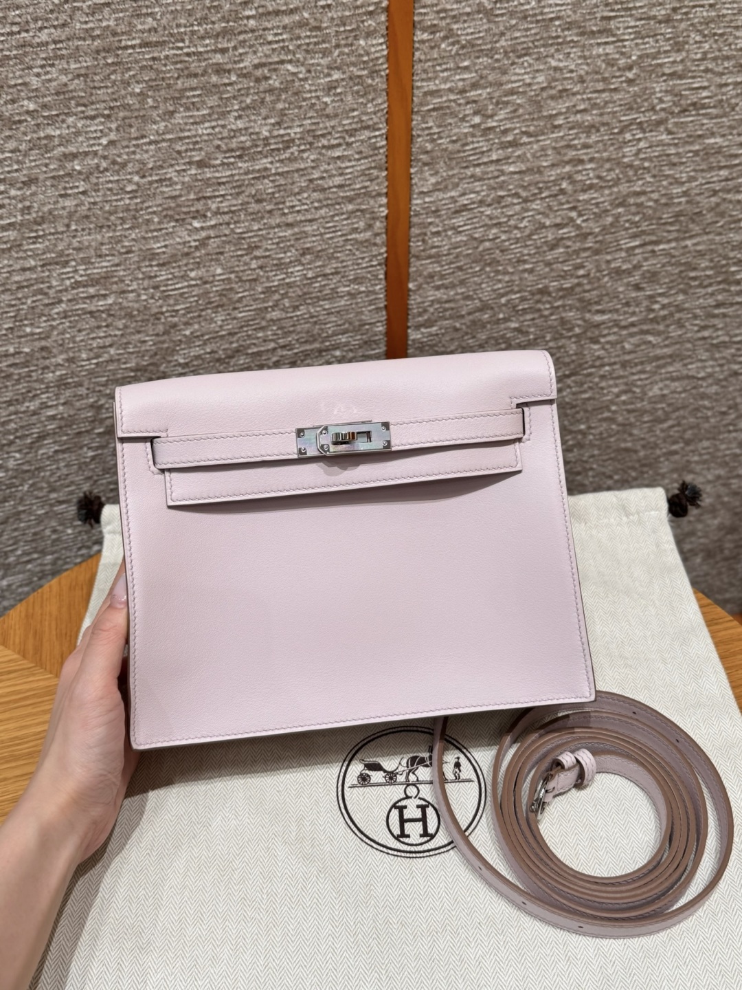 Hermès Kelly danse 22  Mauve pale Swift