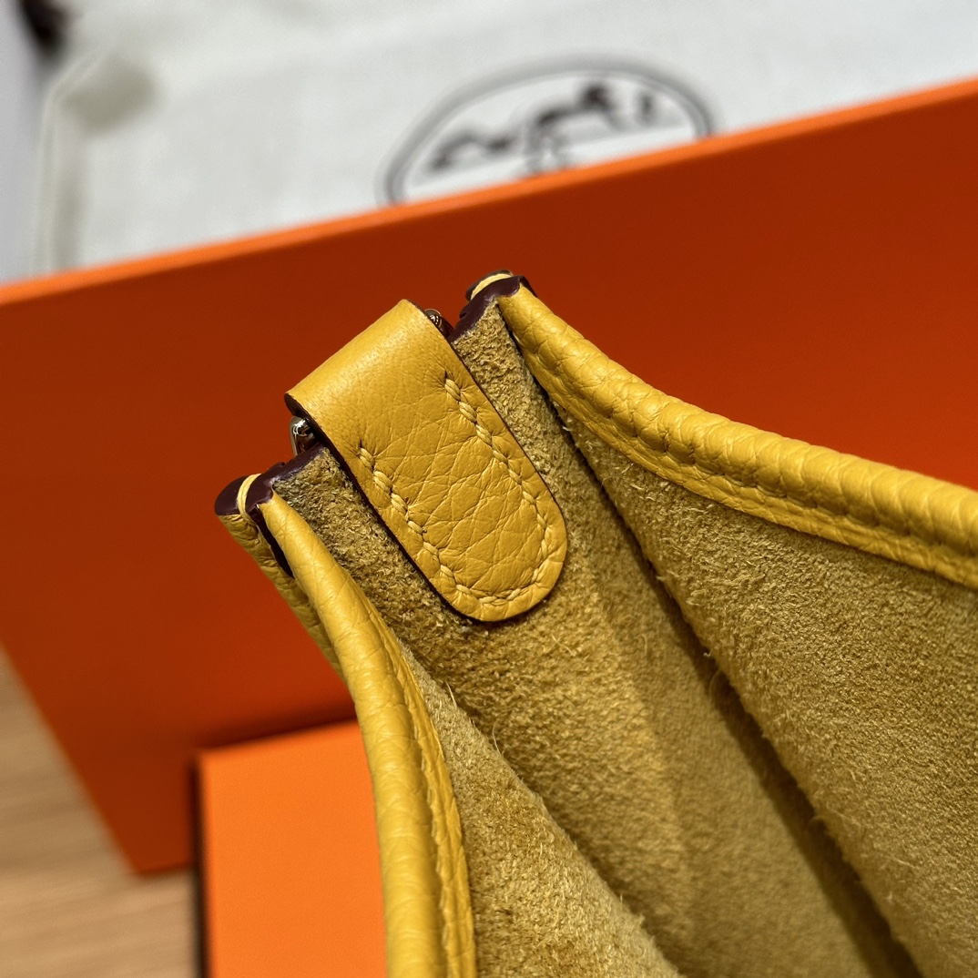 Hermès  Evelyne 16 Jaune amber  Clemence