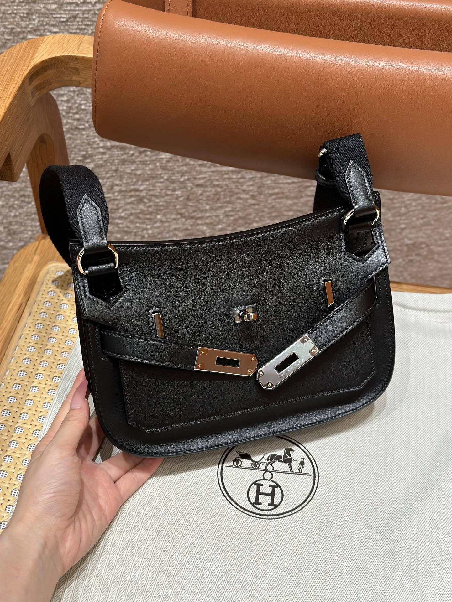 Hermès  Jypsiere 23 Noir Swift